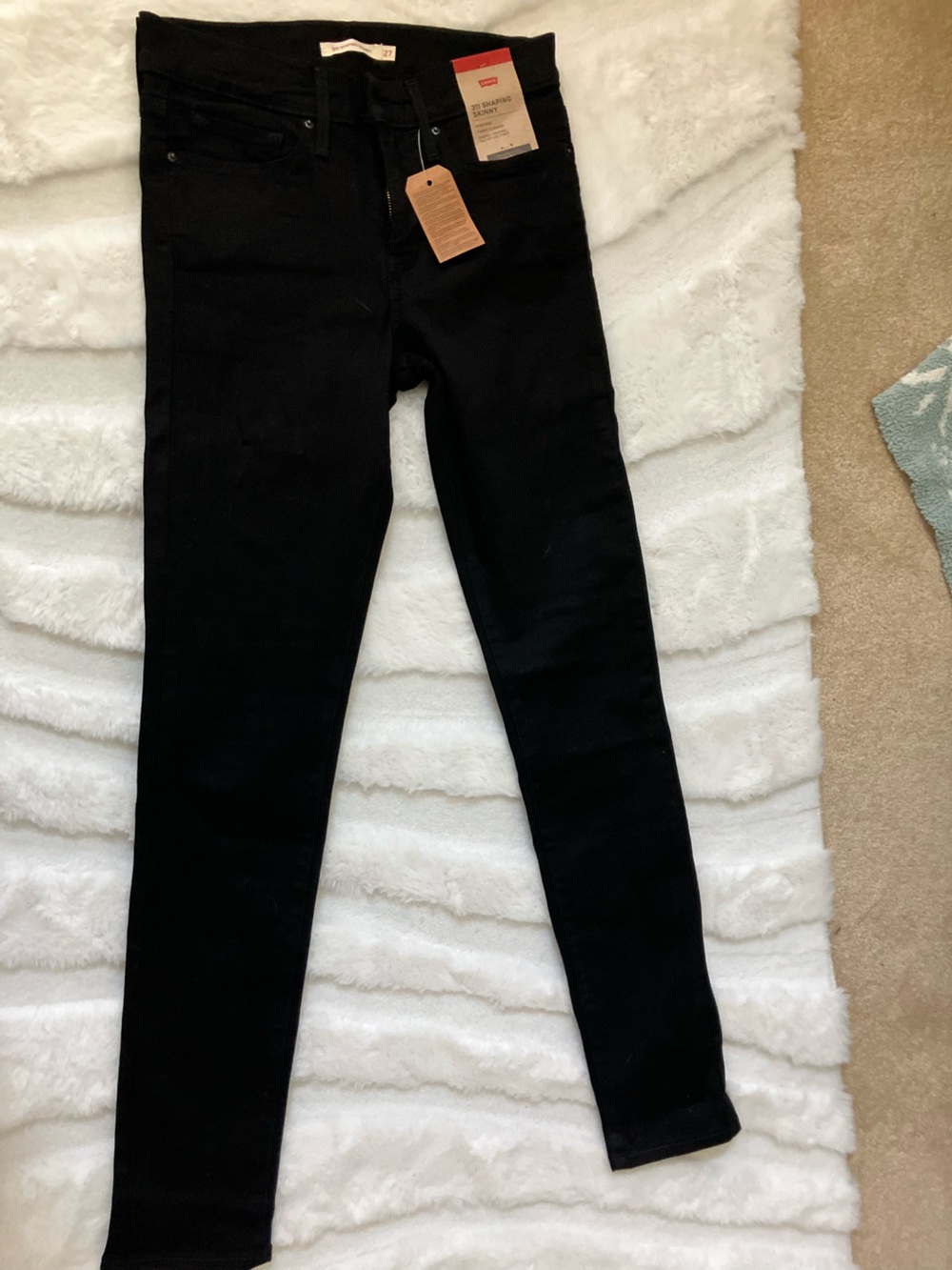 311 Levi’s Shaping skinny black jeans NWT